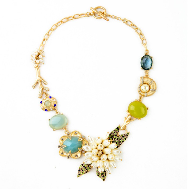 FLOWER PENDANT ALLOY NECKLACE