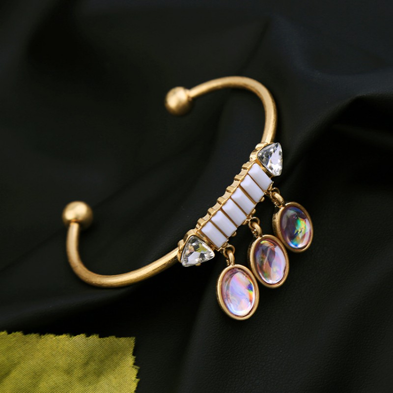 WOMEN ALLOY BANGLE