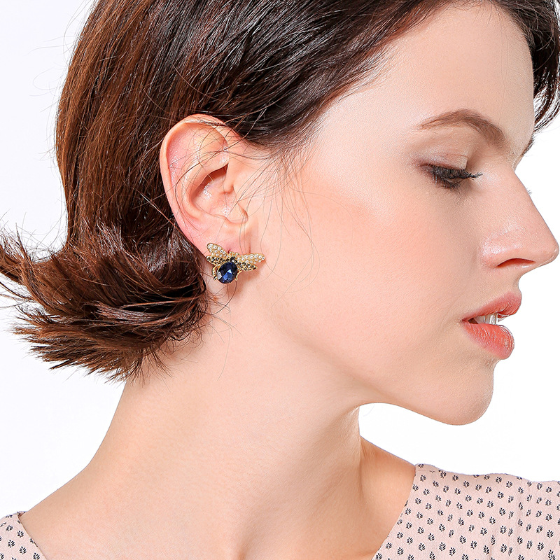 Insect bee earrings stud
