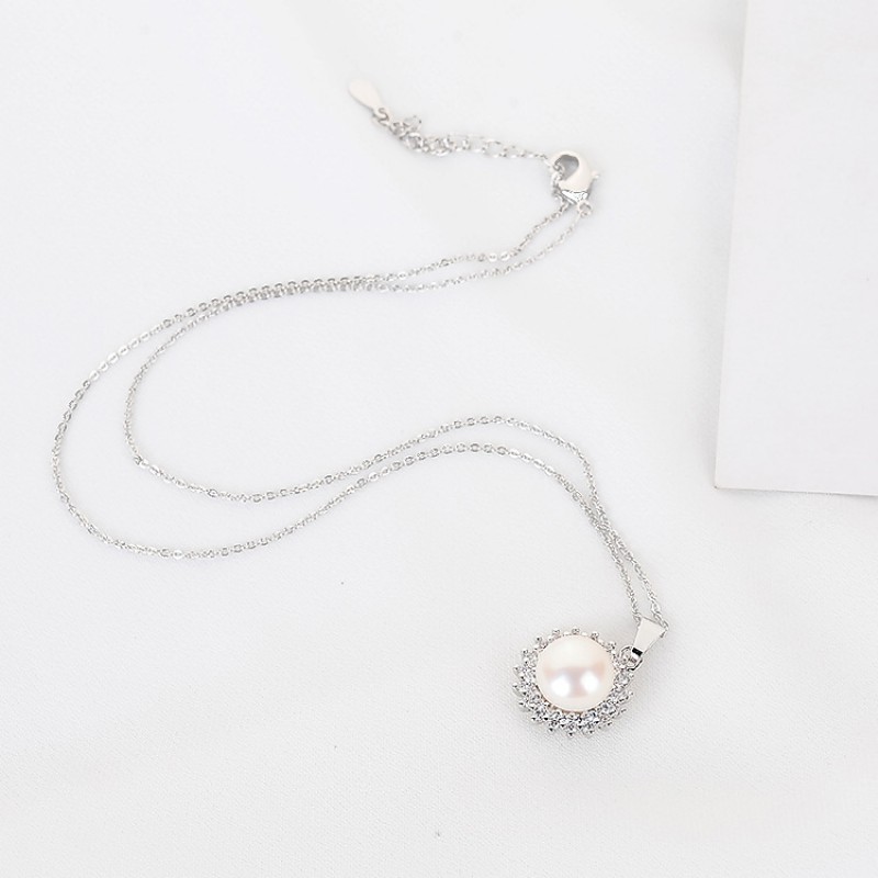 NATURAL PEARL NECKLACE 