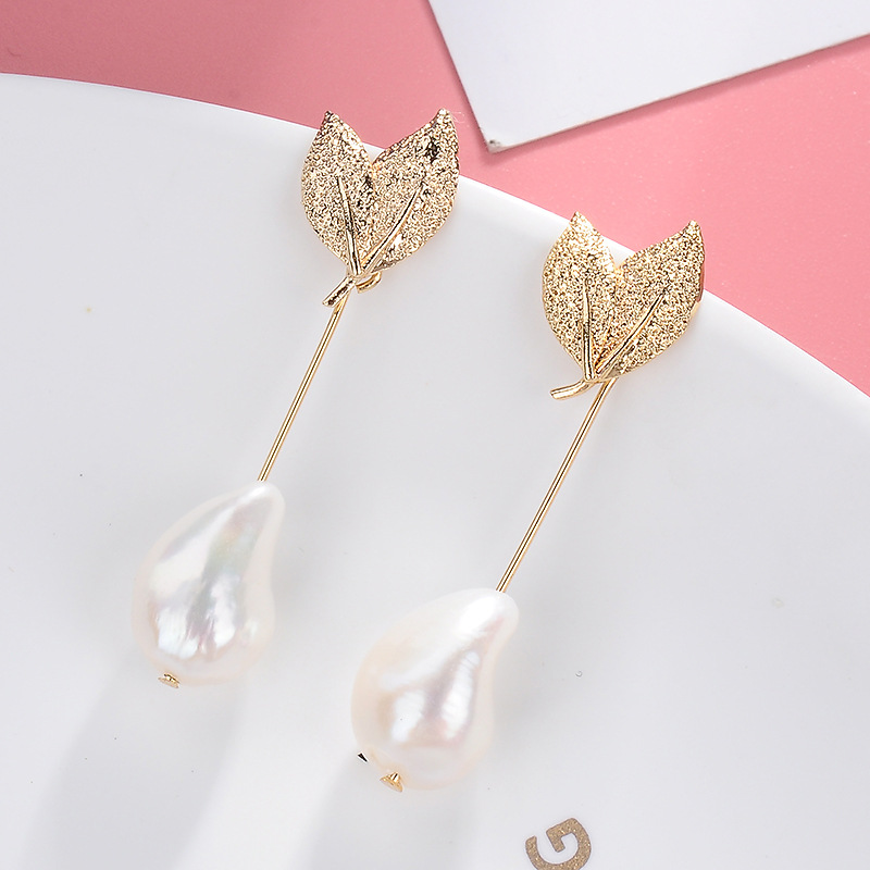 14K GOLD FILLED NATURAL Baroque pearl DROP EARRINGS