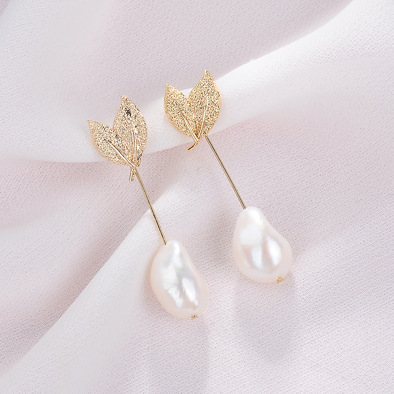 14K GOLD FILLED NATURAL Baroque pearl DROP EARRINGS