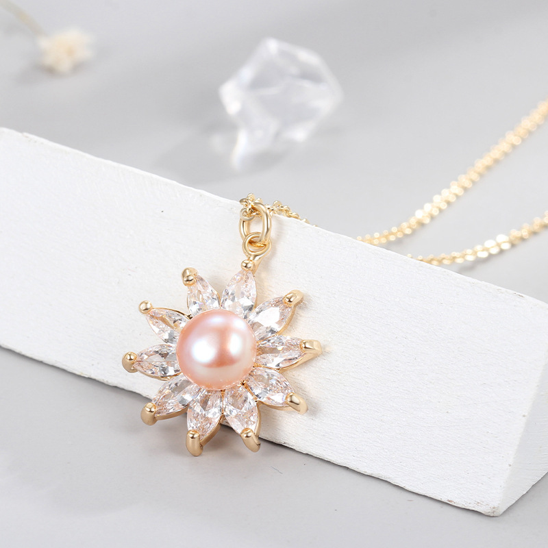 PEARL PENDANT BRASS GOLD PLATED NECKLACE