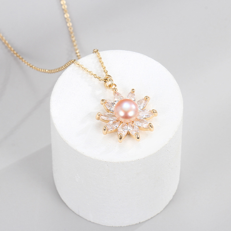 PEARL PENDANT BRASS GOLD PLATED NECKLACE