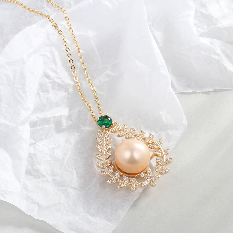 WOMEN BRASS NECKLACE PEARL PENDANT