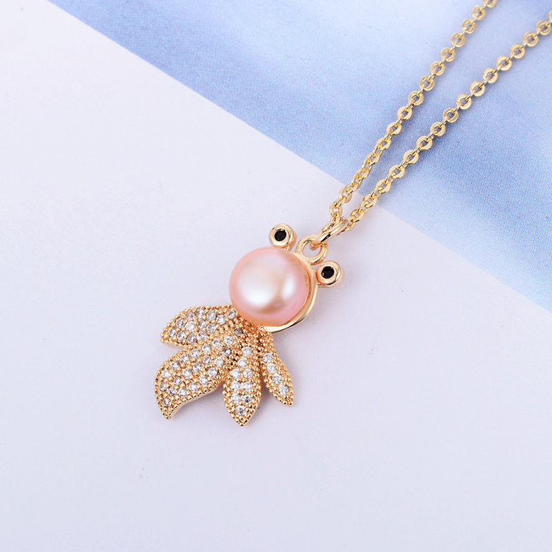 PEARL PENDANT BRASS NECKLACE