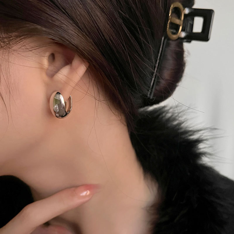 silver circle earrings