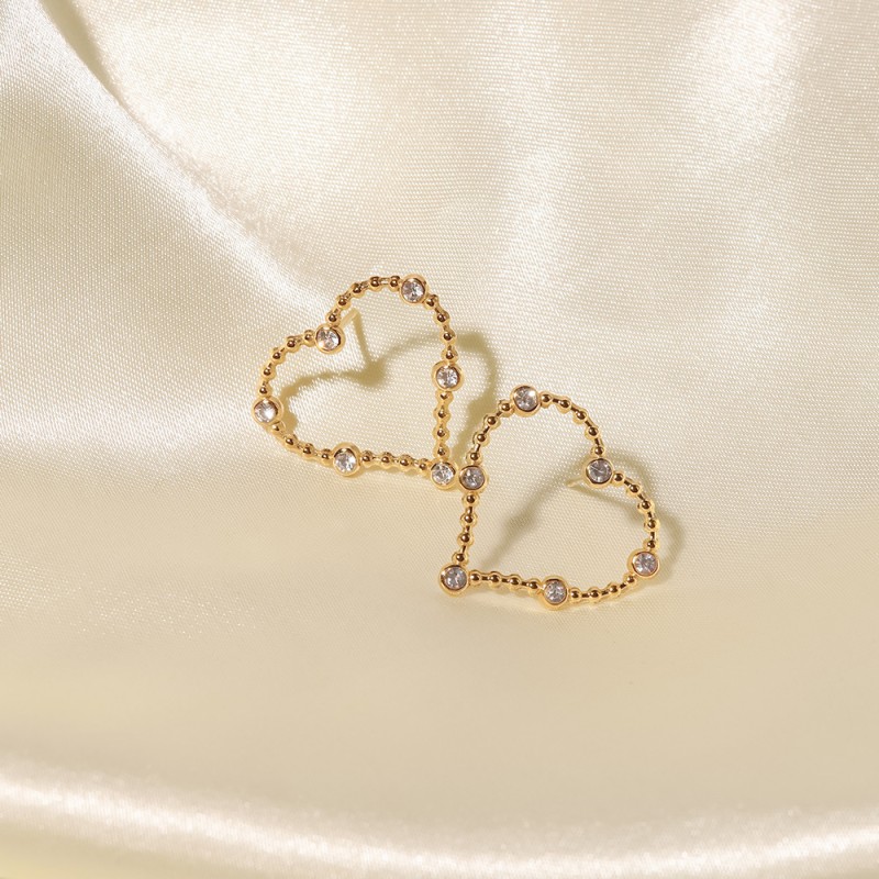 stainless steel heart stud