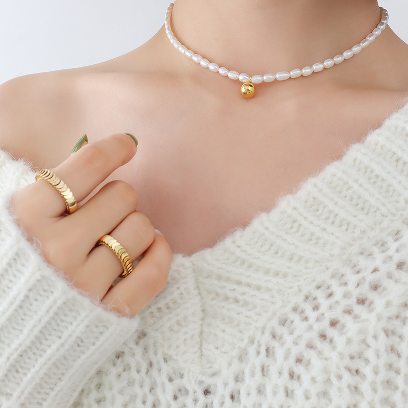 stainless steel circle necklace