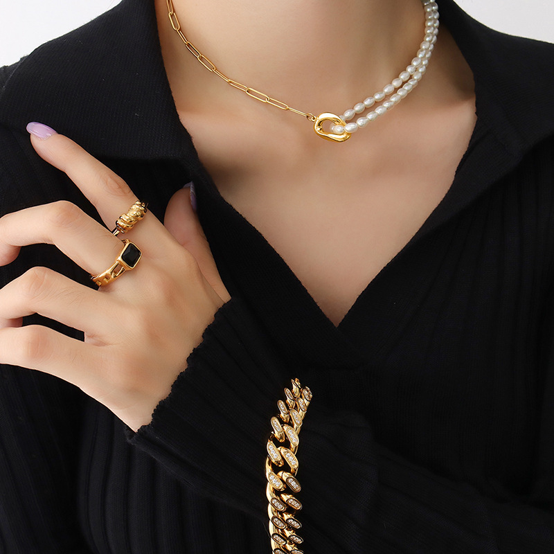 stainless steel circle necklace
