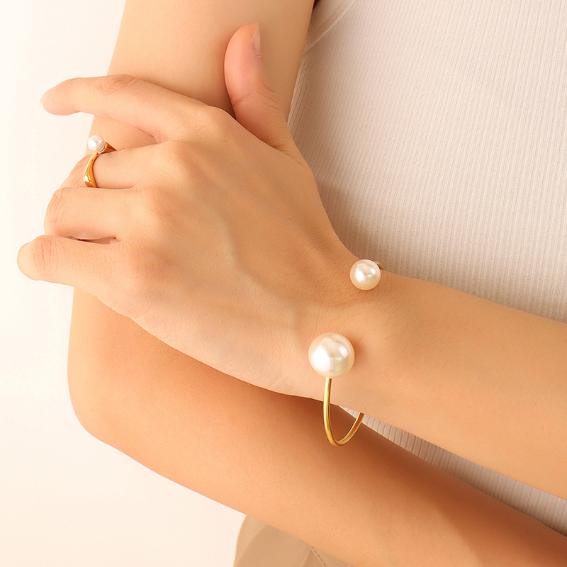 stainless steel circle bracelet