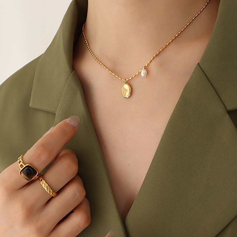 stainless steel circle necklace