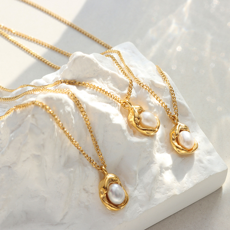 stainless steel circle necklace