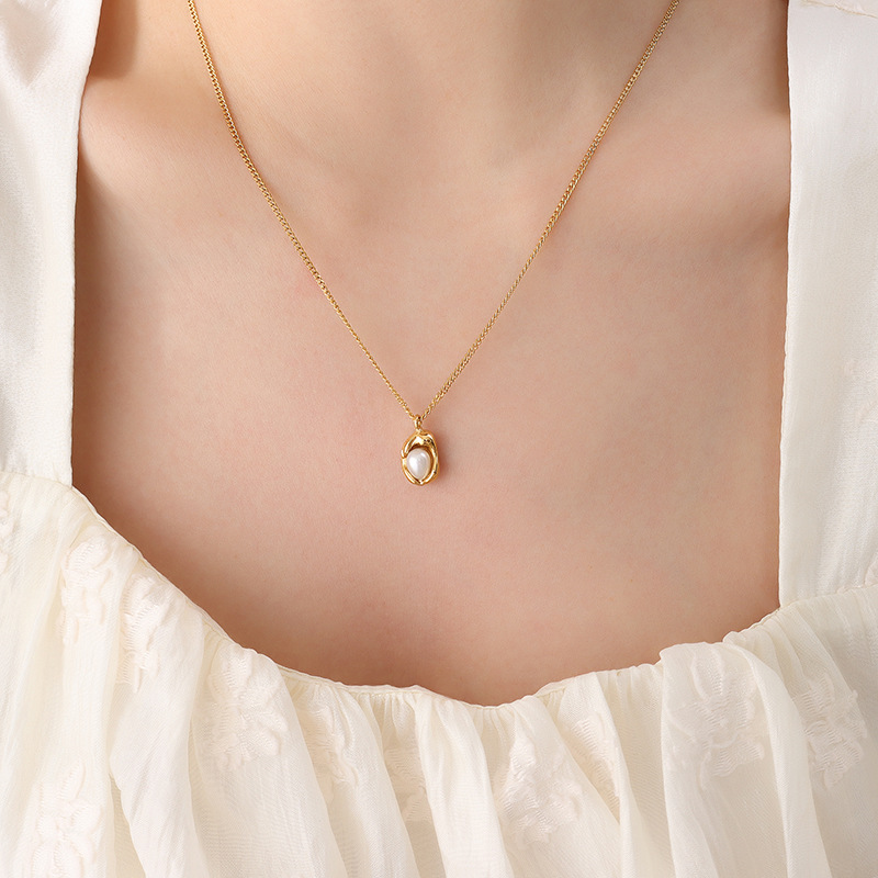 stainless steel circle necklace