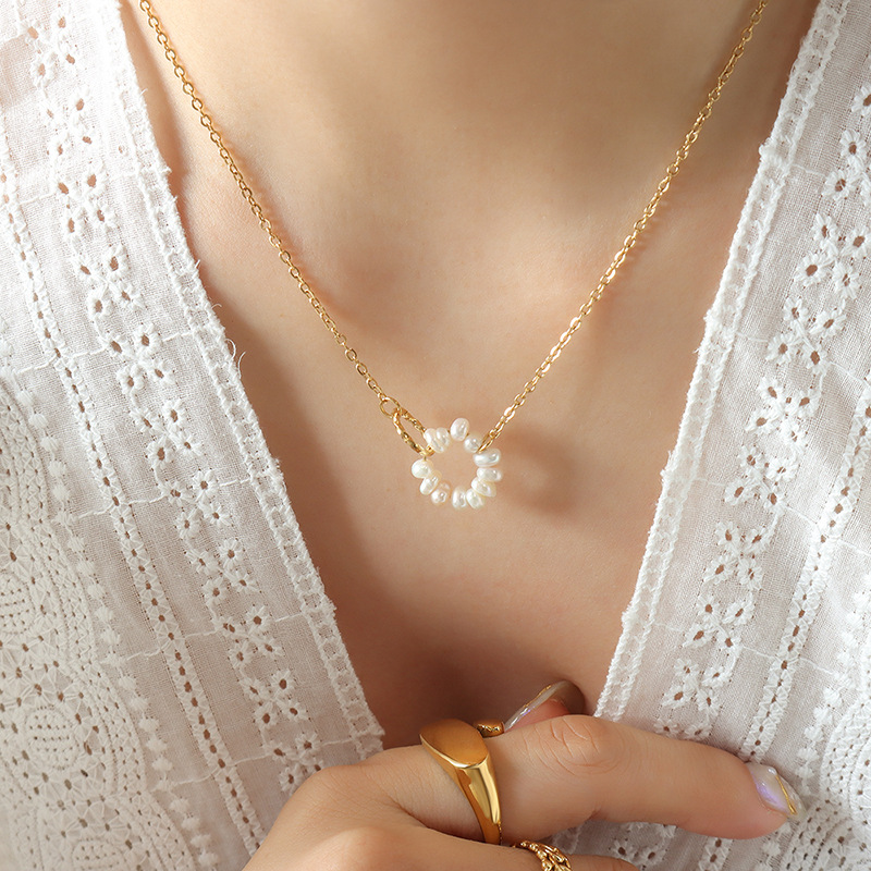 stainless steel circle necklace