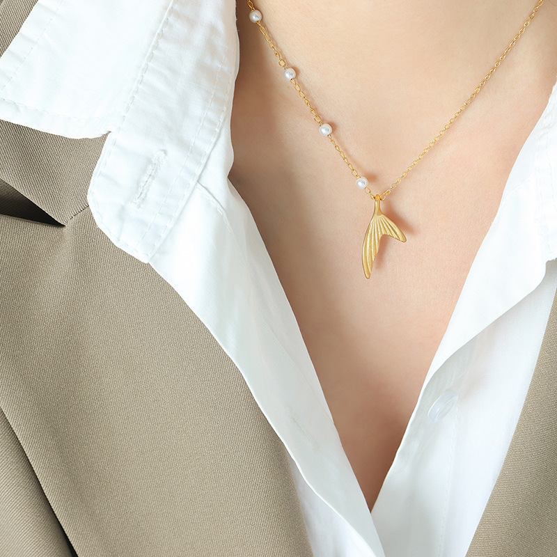 stainless steel animal necklace