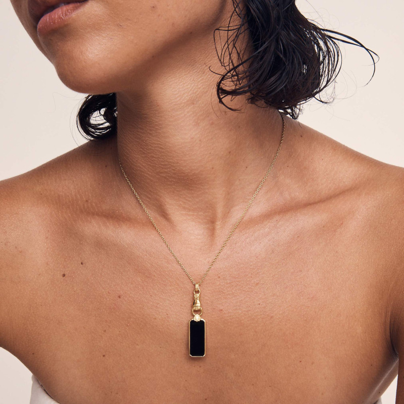 stainless steel black seashell square necklace